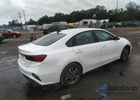 2024 Kia Forte Lx/Lxs из США, поврежденный, VIN 3KPF24AD5RE752861